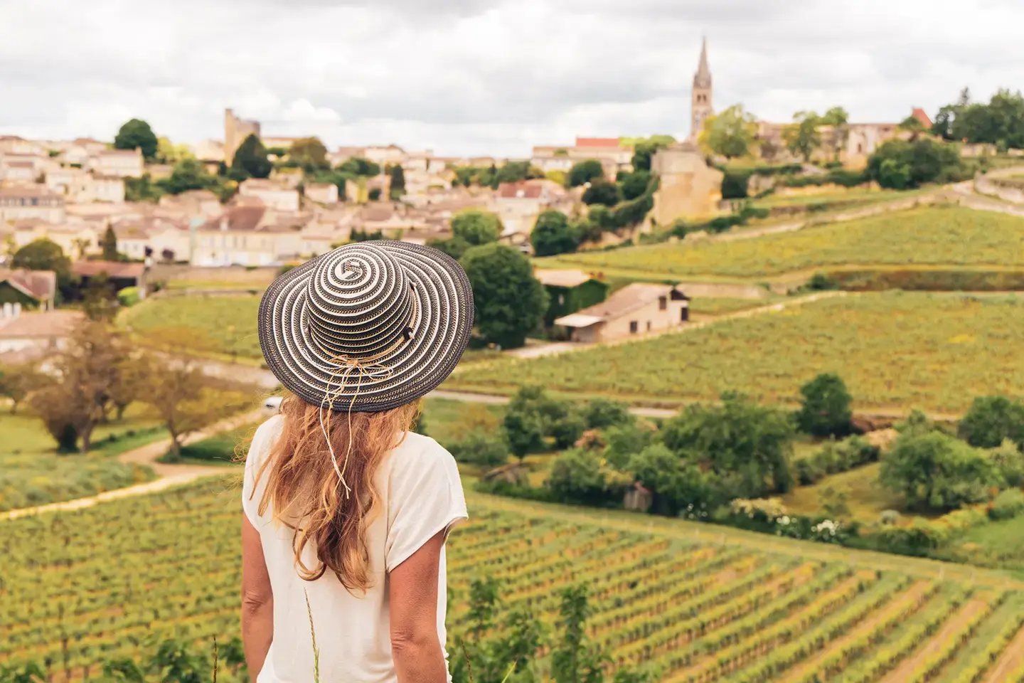 black-opal_jet-heli_bordeaux-vineyard-tours
