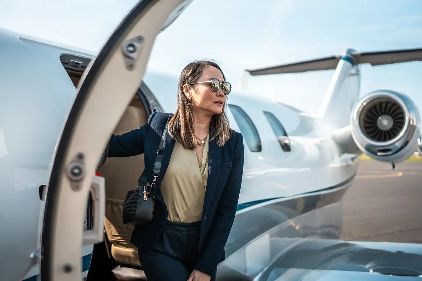 black-opal_jet-heli_private-aviation-services black-opal_jet-heli_private-aviation-services